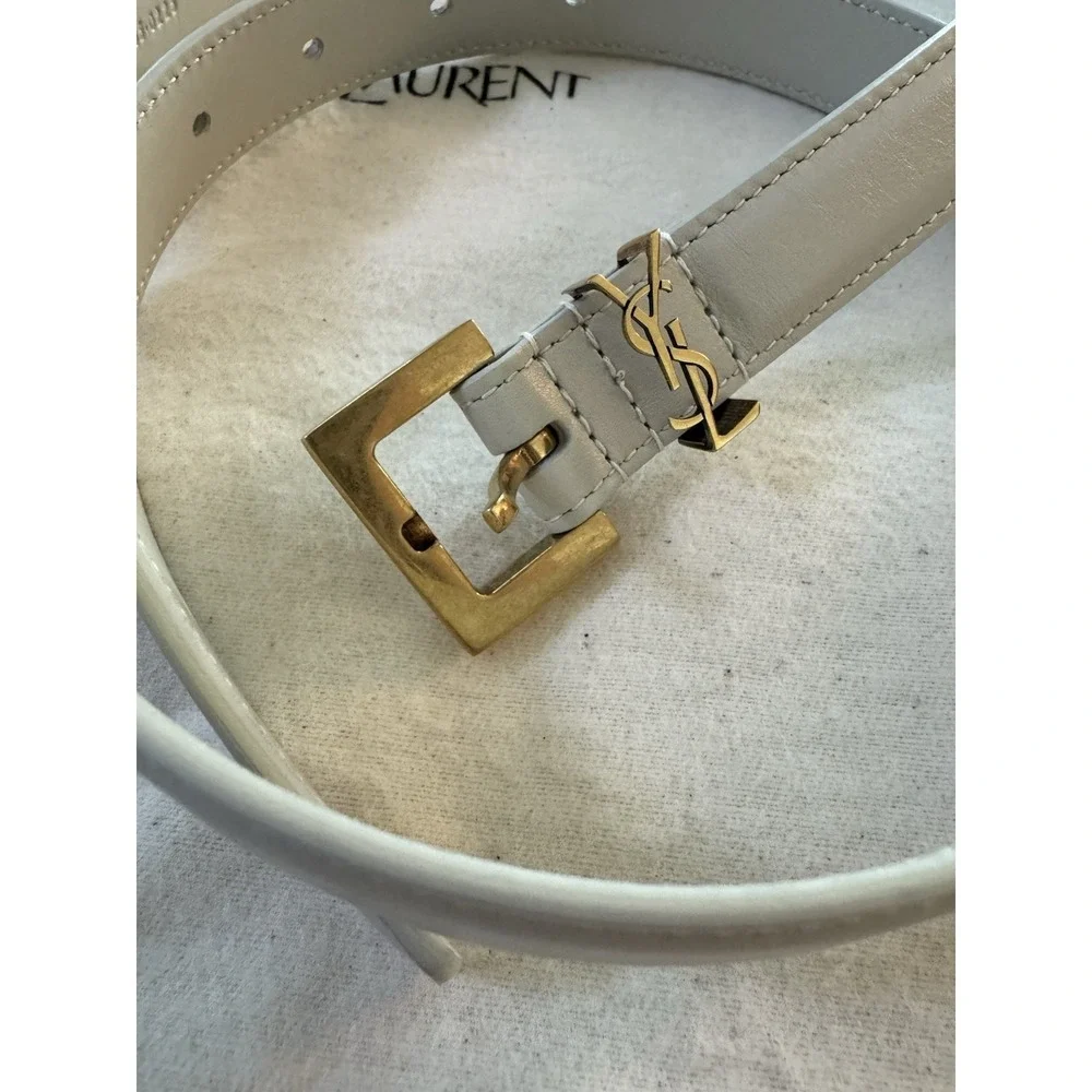 Saint Laurent has few